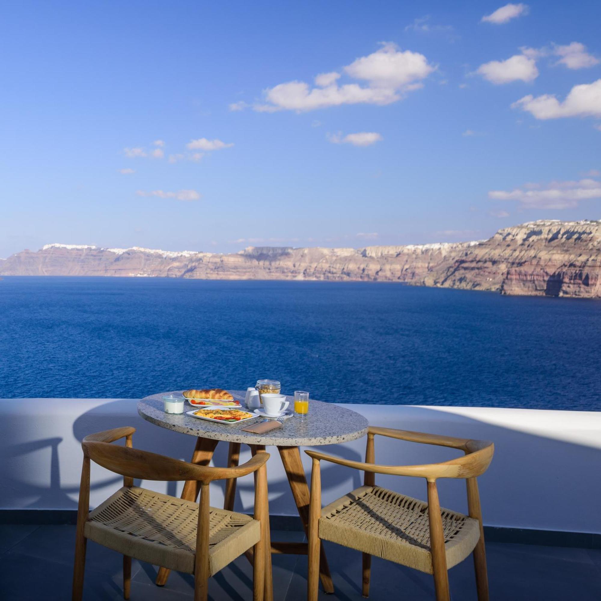 Neptune Luxury Suites Акротири Экстерьер фото
