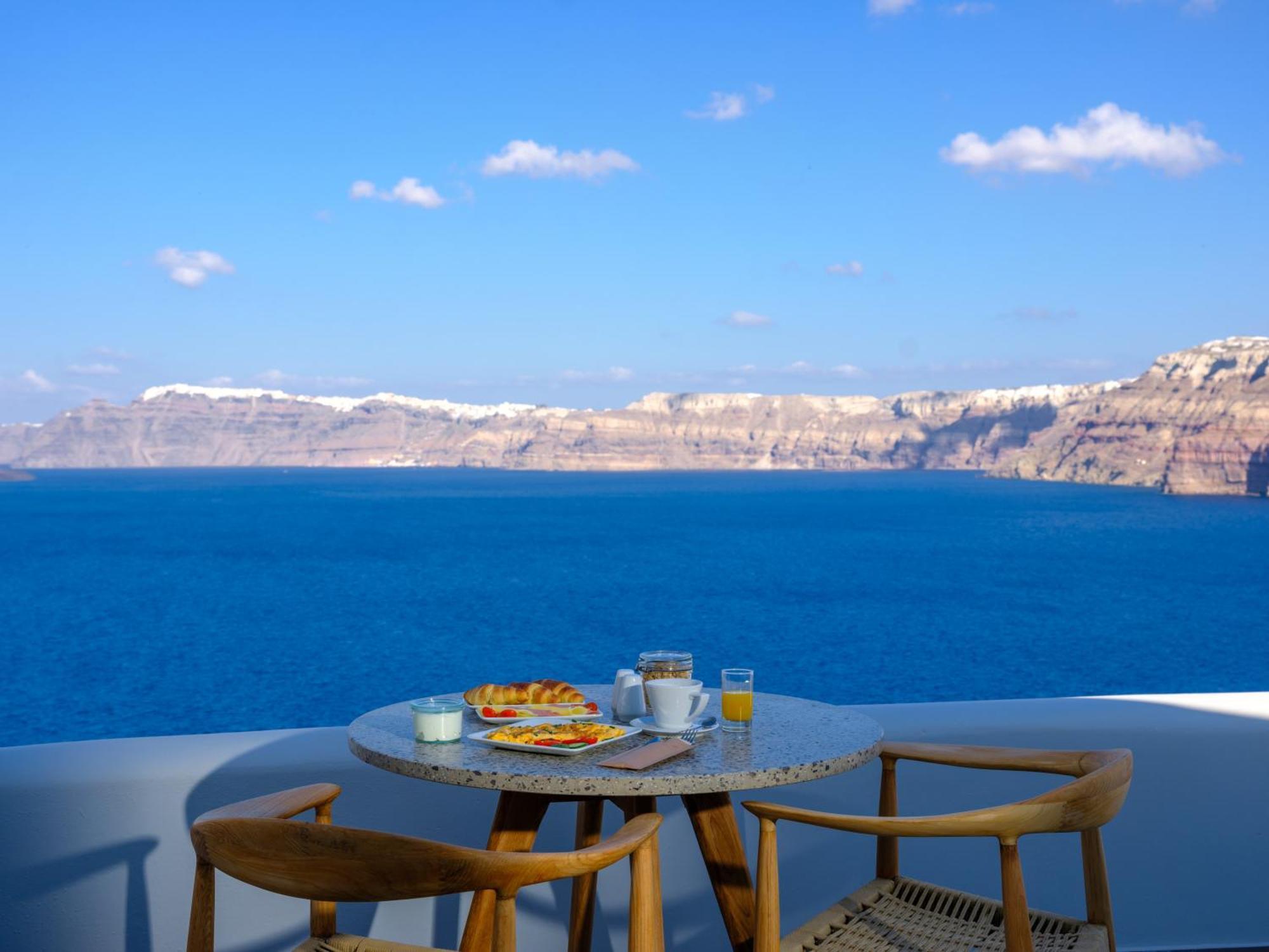 Neptune Luxury Suites Акротири Экстерьер фото